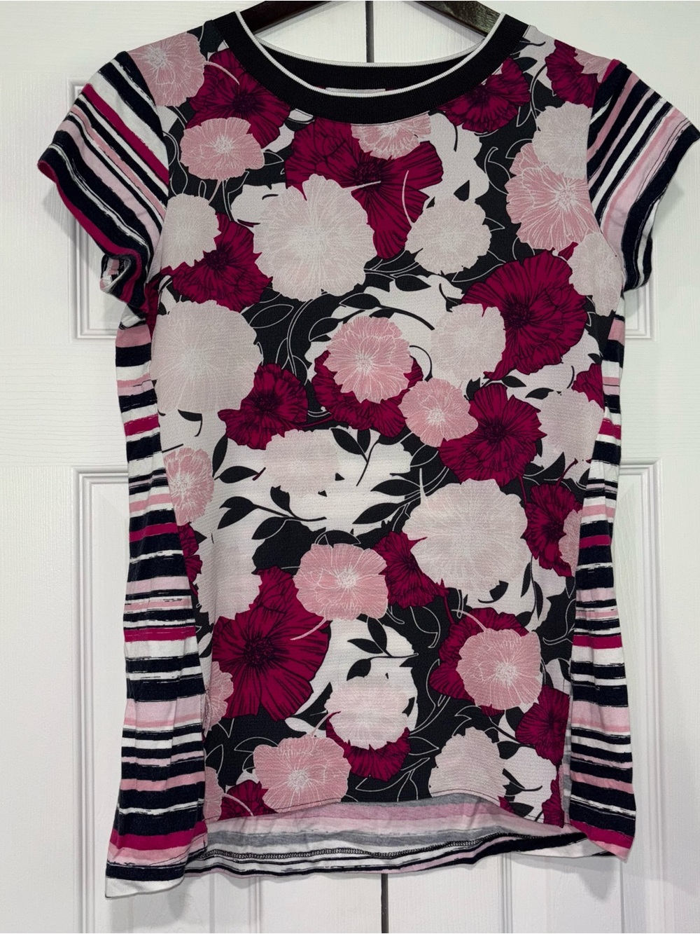 Jones New York Pink & Black Floral Striped Short-Sleeve Tee XSmall XS